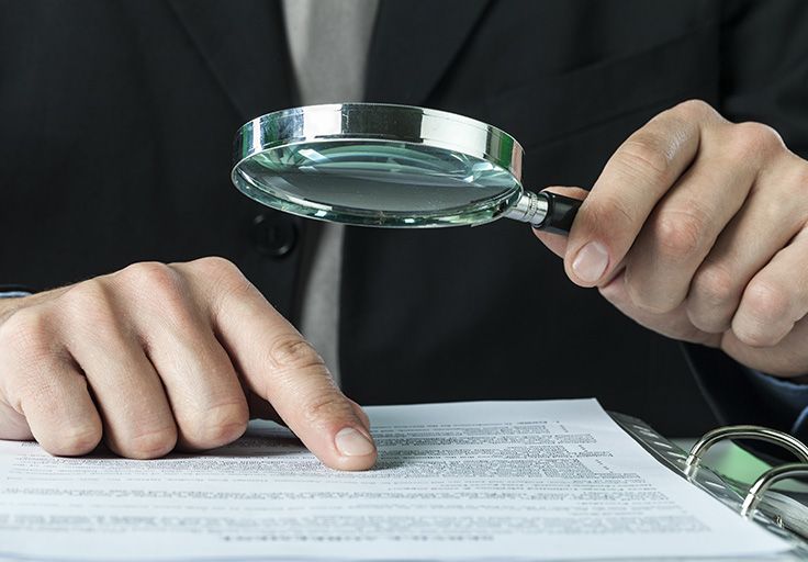 Détective d'affaires pour saisir les actifs d'une entreprise débittrice