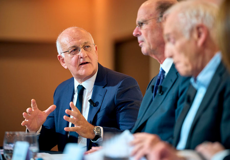 Denis Le Bossé et Éric Lombard échangent au sujet des délais de paiement